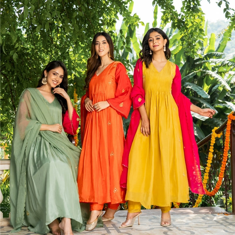 Dazzle This Dhanteras: Ethnic, Traditional & Full of Colour
