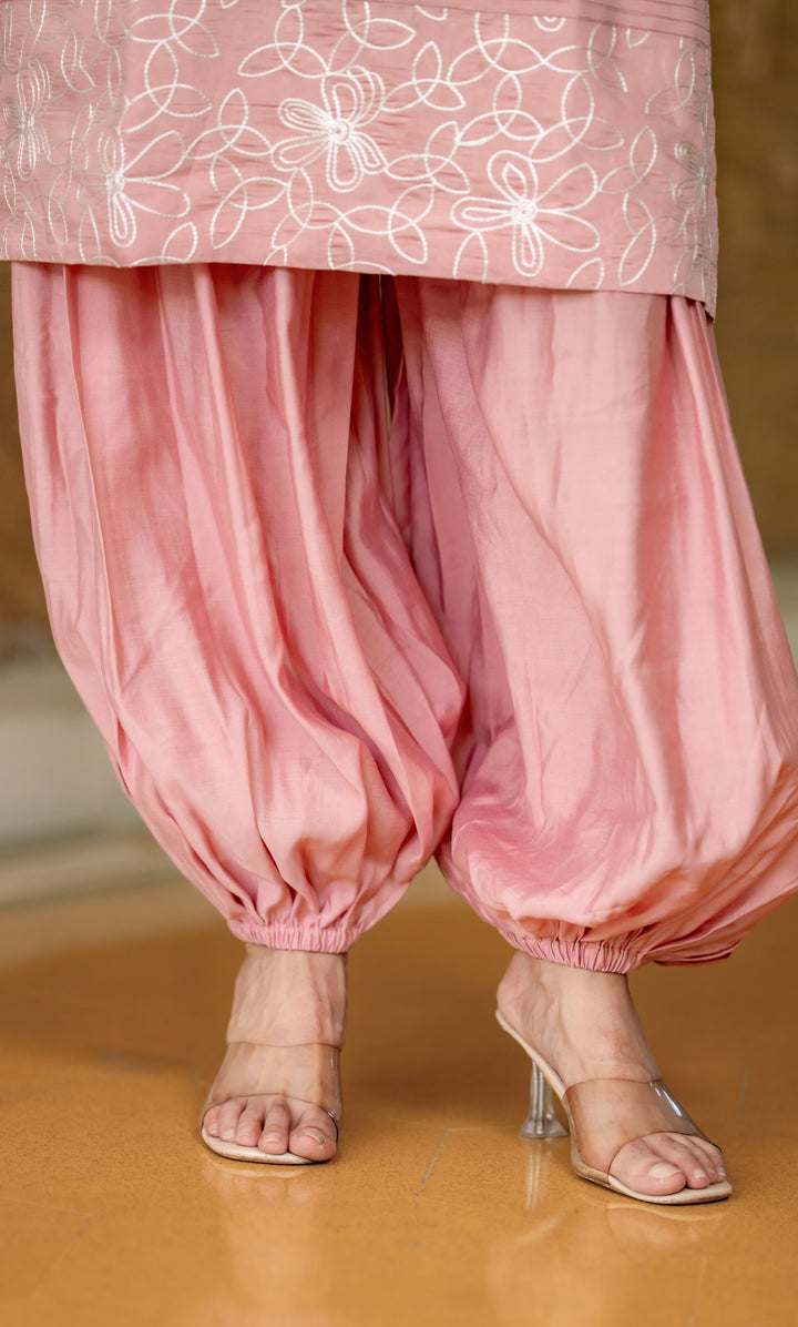 Rosy Dove Embroidered Kurta Co-ord Set