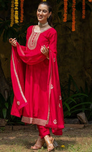 Rosveen Pink Suit Set