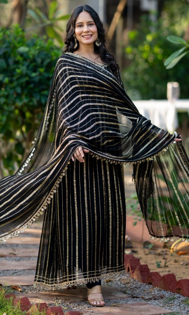 Noir Zareen Anarkali Set