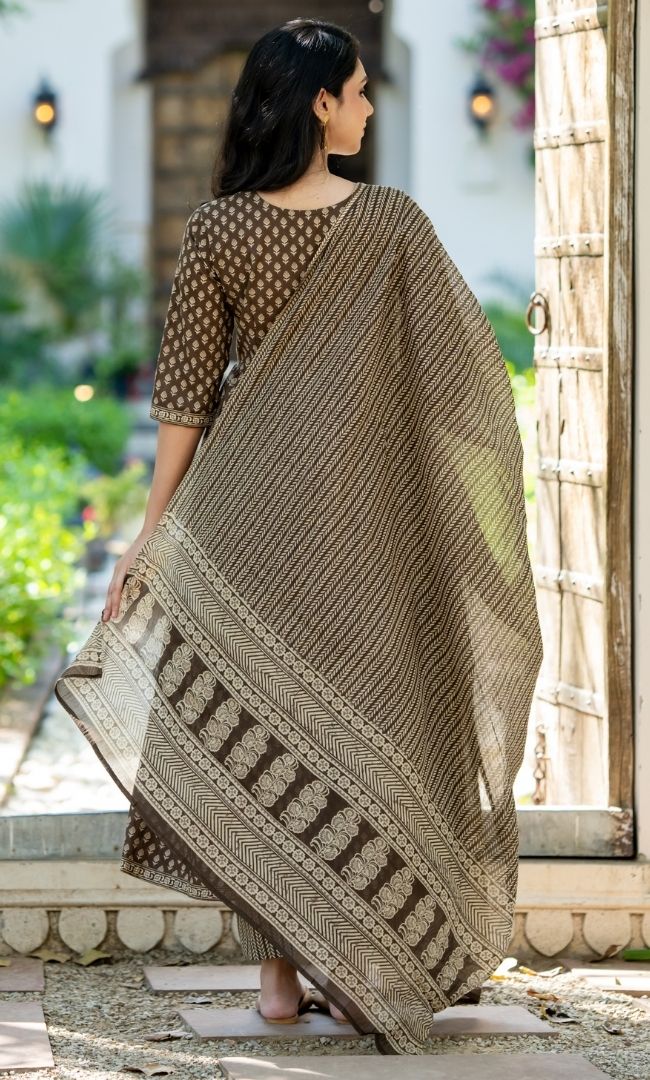 Booti Curl Anarkali Set