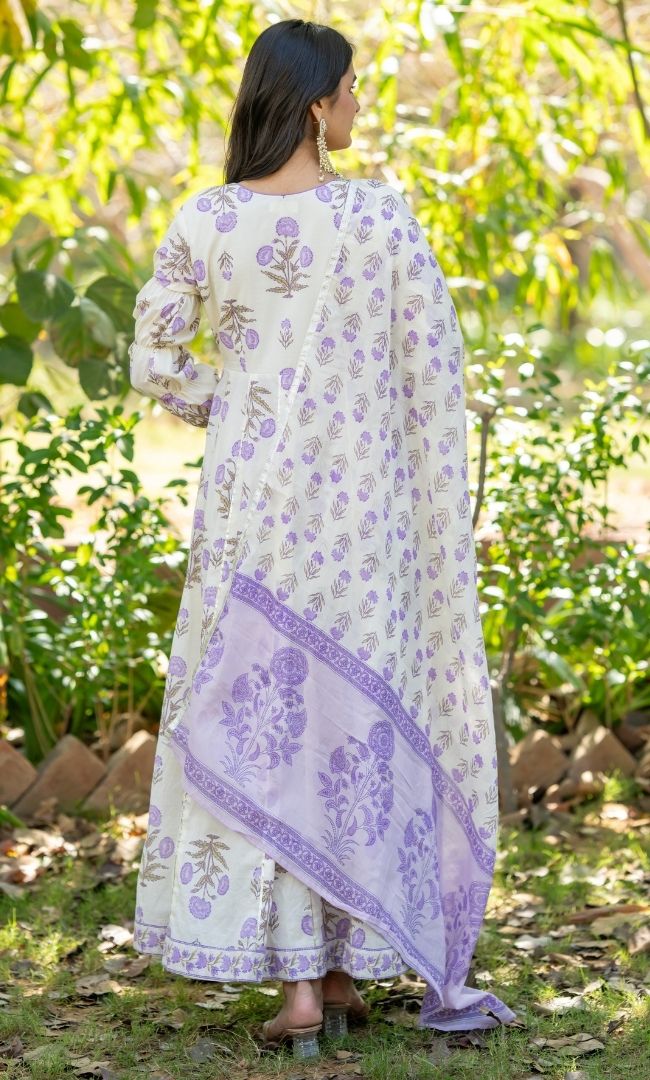 Swarnika Floral Aanrakha Set