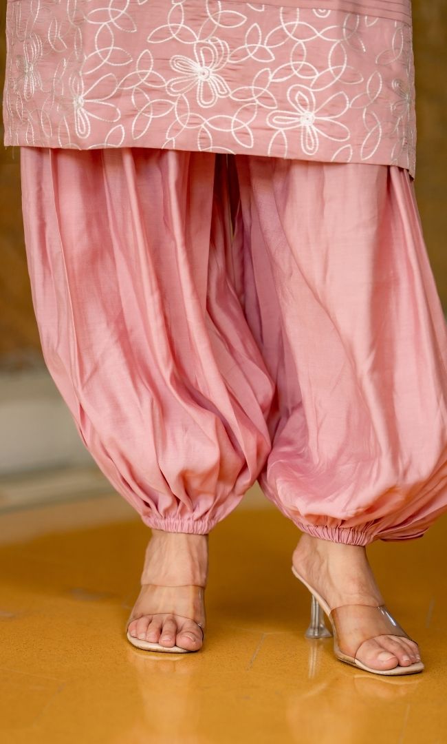 Rosy Dove Embroidered Kurta Co-ord Set