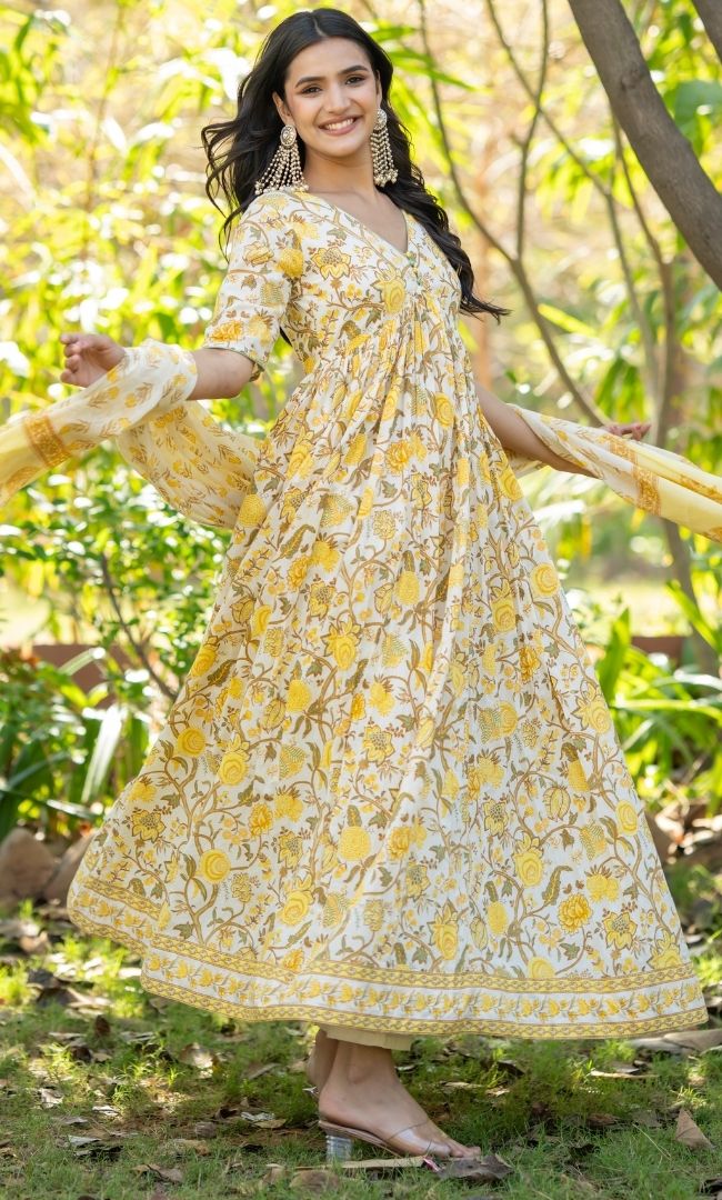 Bell Butta Aanarkali Set