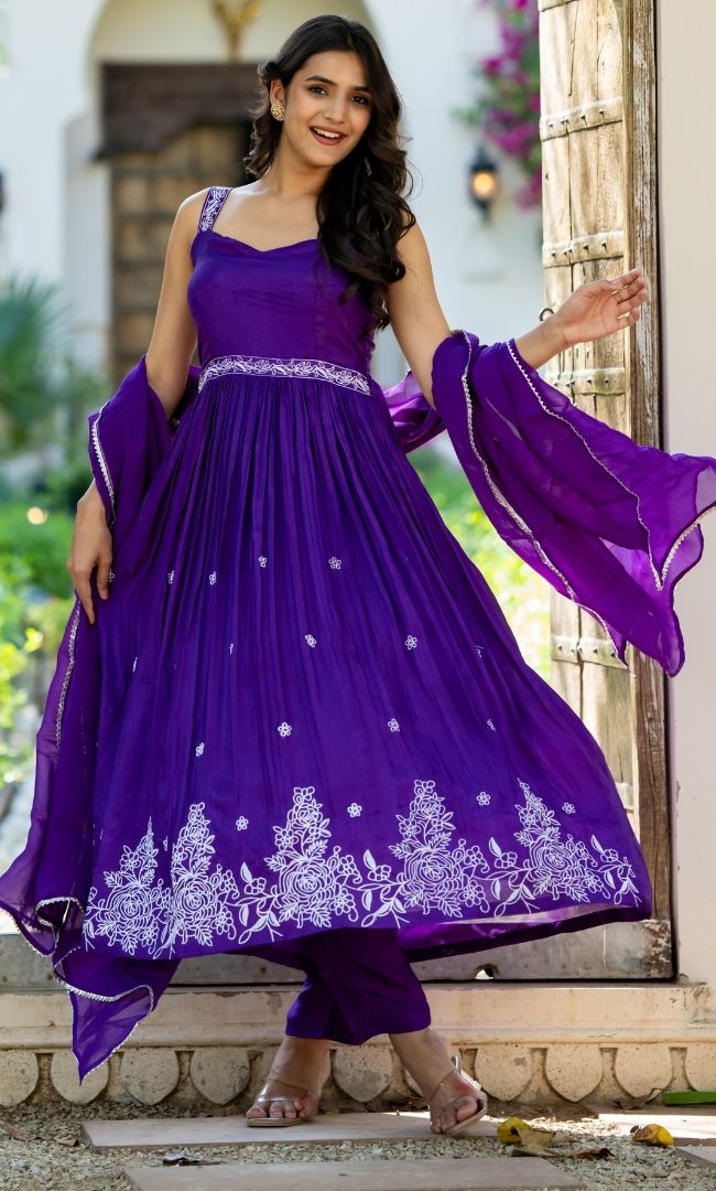 Begani Noor Anarkali Set
