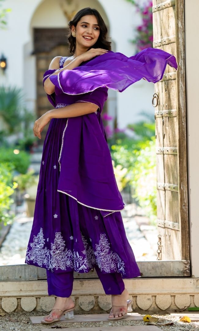 Begani Noor Anarkali Set