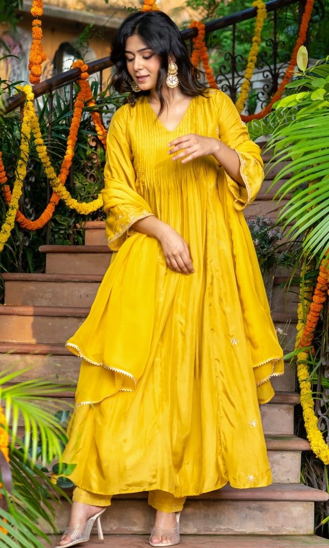 Medallion Embroidered Suit Set