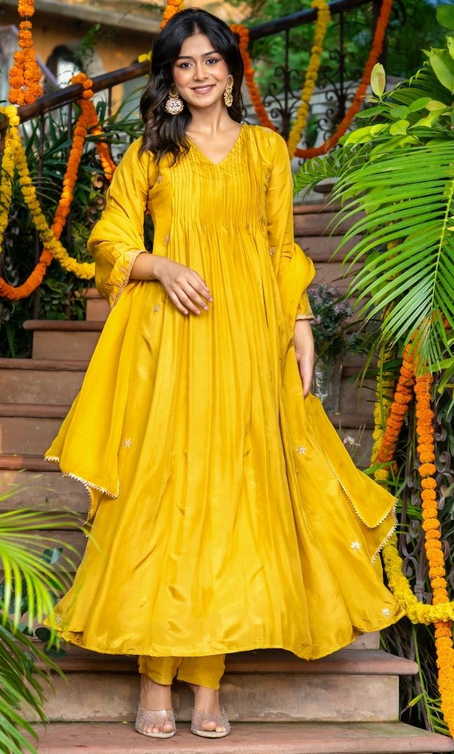 Medallion Embroidered Suit Set