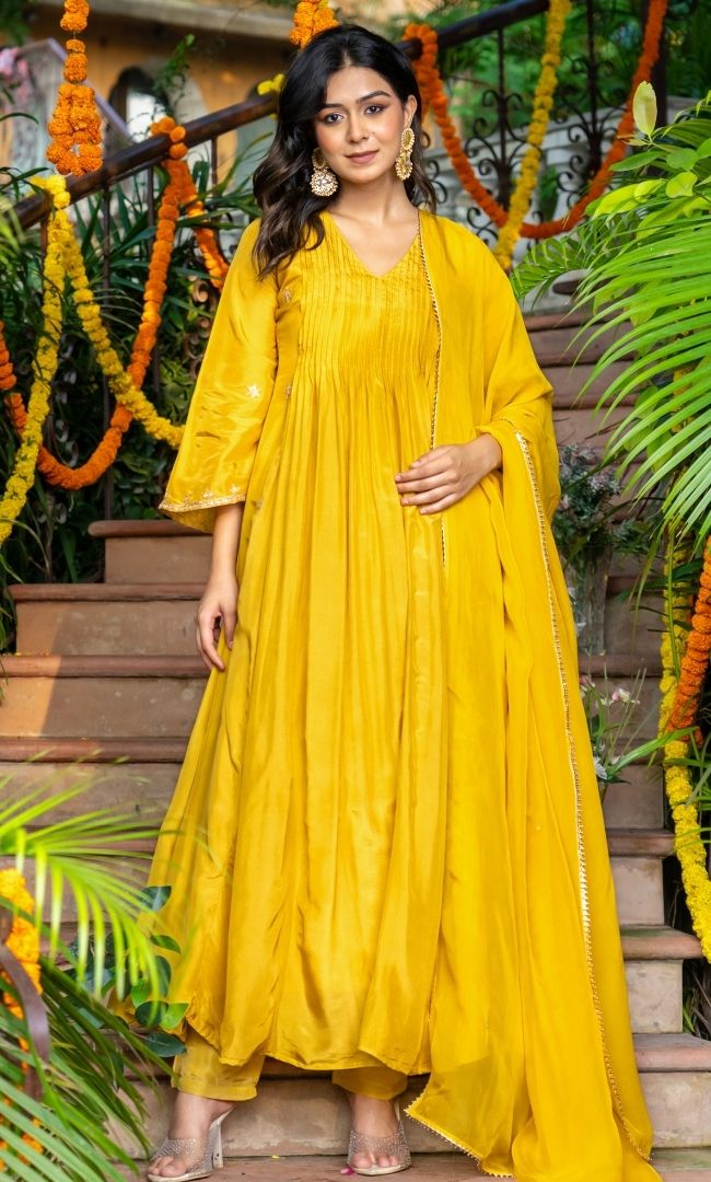 Medallion Embroidered Suit Set