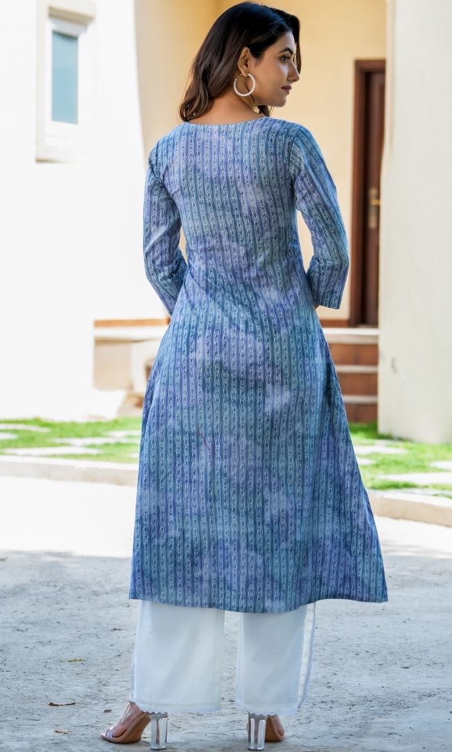 Grey Chikanakri Kurta With Schiffli Pants