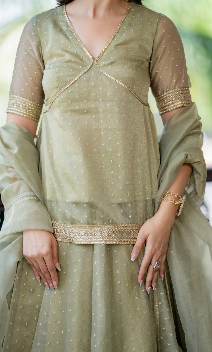 Valley Petal Green Skirt Set