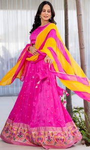 Gulabi Noor Lehenga