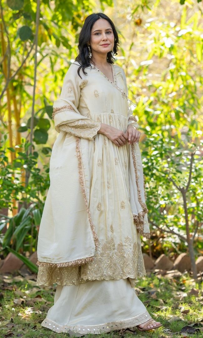 Riwaayat Ivory Tissue Angrakha Set