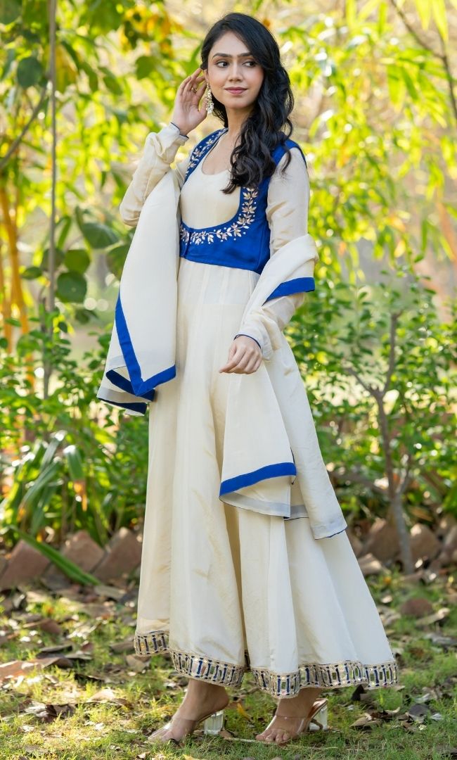 Neel Taskeen Anarkali Set