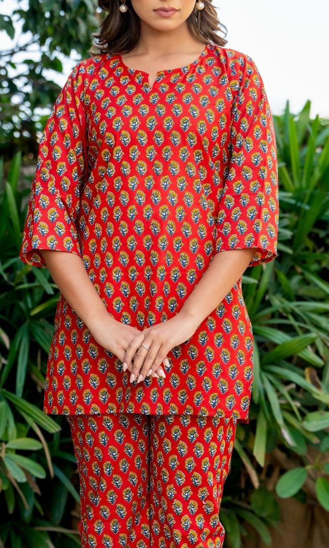 Motif Red Base Rozana Set