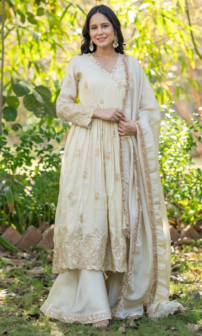 Riwaayat Ivory Tissue Angrakha Set