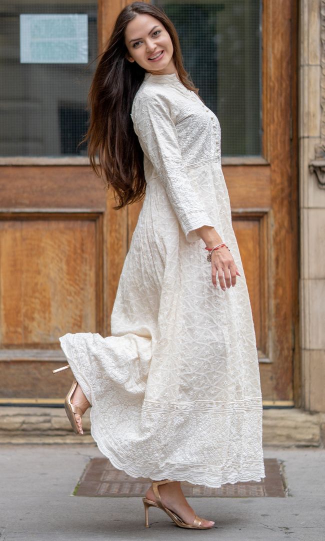 WHITE CHIKANKARI KURTA WITH PANT SET