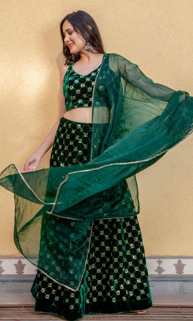 TROPICAL ROUND SEQUENCE VELVET LEHENGA SET