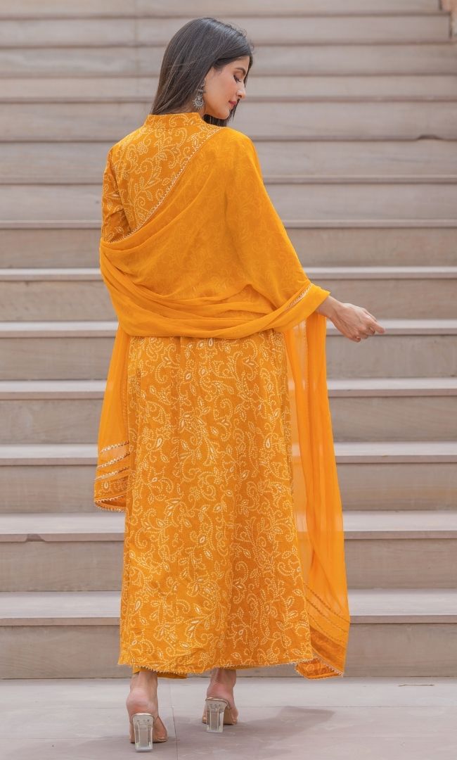 HALDI BANDHANI ANARKALI SET