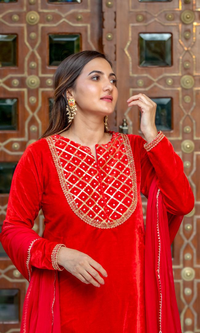 ROSE RED VELVET KURTA SET