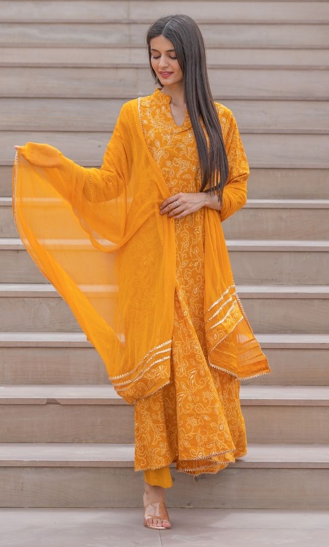 HALDI BANDHANI ANARKALI SET