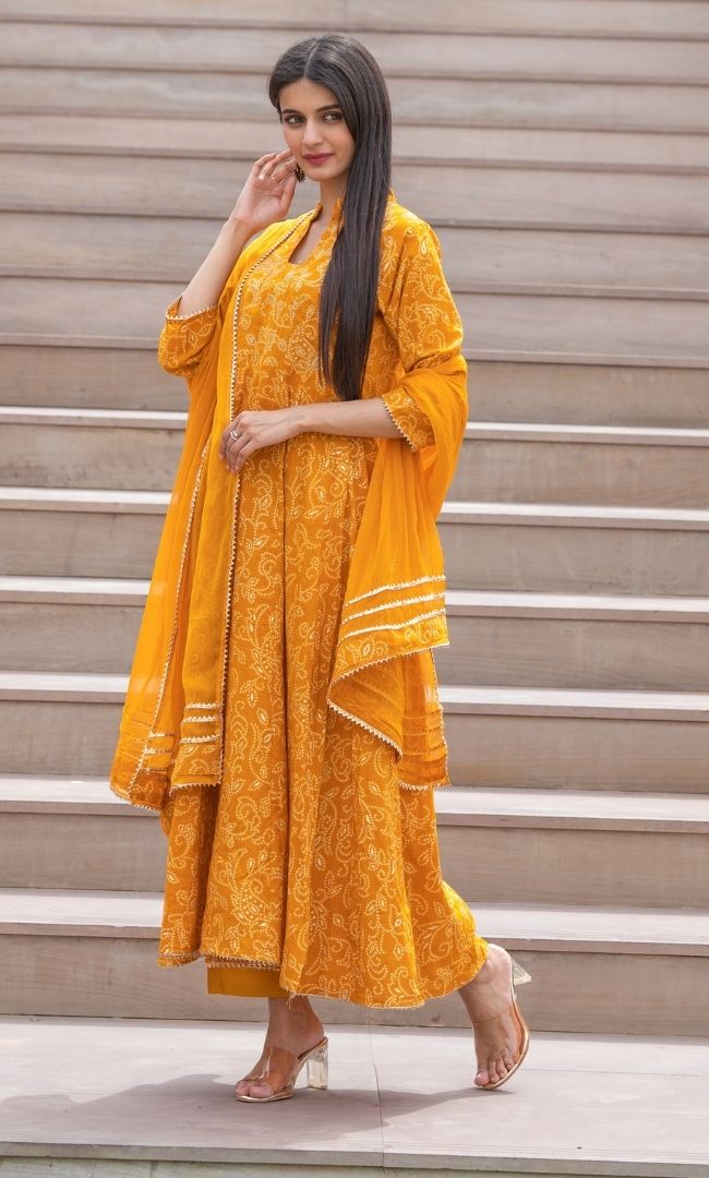 HALDI BANDHANI ANARKALI SET