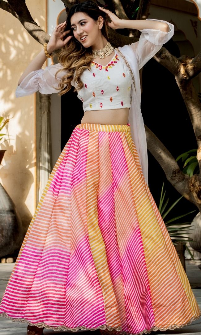 WHITE-LEHERIYA KALIDAR LEHEANGA & MIRROR WORK BLOUSE WITH DUPATTA SET