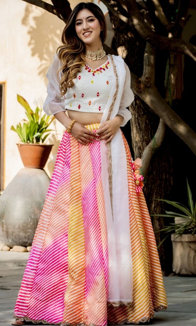 WHITE-LEHERIYA KALIDAR LEHEANGA & MIRROR WORK BLOUSE WITH DUPATTA SET