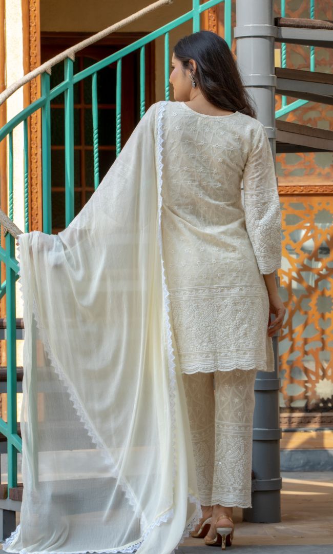 OFF WHITE CHIKANKARI KURTA