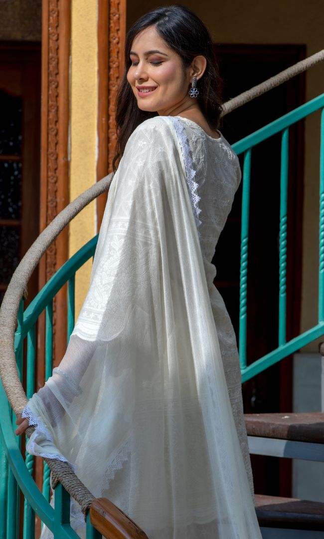 OFF WHITE CHIKANKARI KURTA