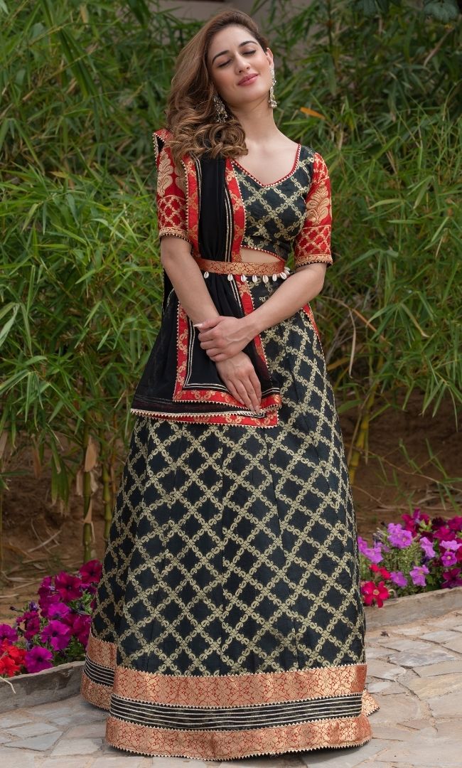 OMBRE BLACK LEHENGA SET
